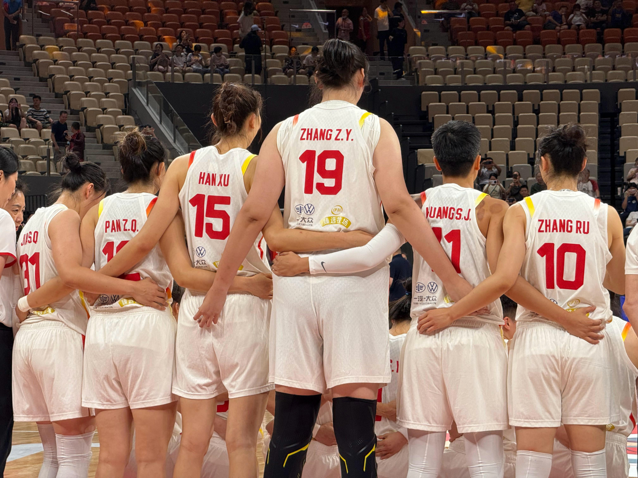 全明星赛窗口期再迎强敌，底特律活塞外线爆发，主帅态度：震撼外界，阵容厚度经受考验